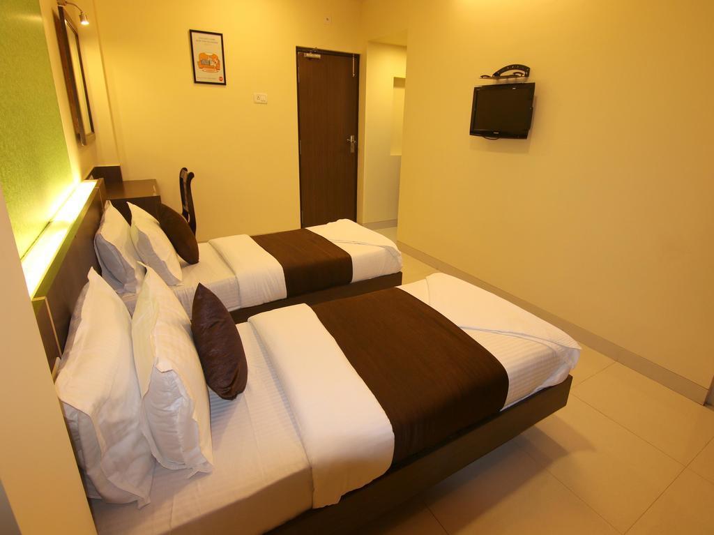 Hotel Panvel Palace Exterior photo