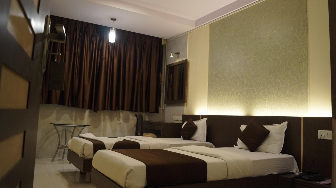 Hotel Panvel Palace Exterior photo